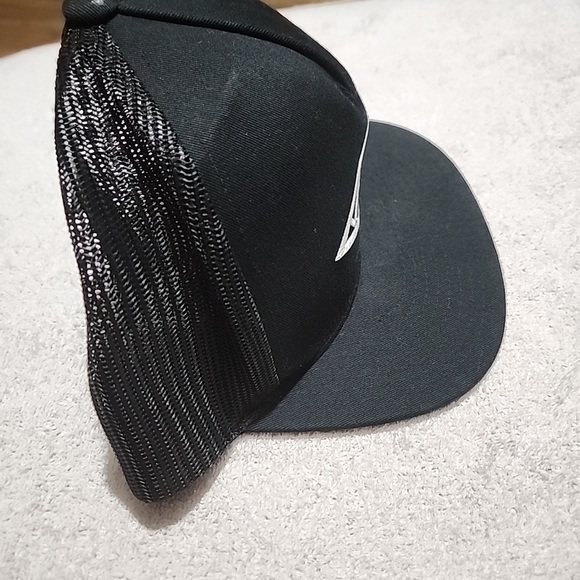 Vans Black Trucker Hat - Picture 6 of 6